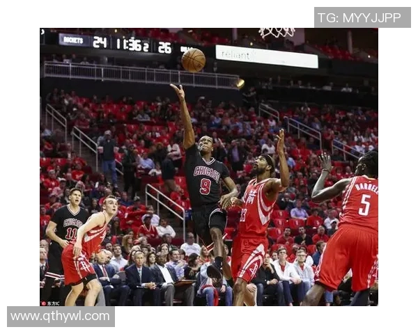 姚明荣耀时刻回顾与球衣退役背后的故事与意义