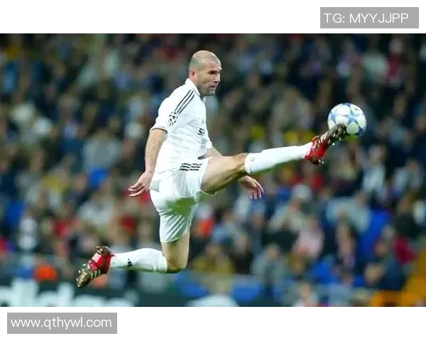 德意足球明星盘点：那些在绿茵场上闪耀的传奇人物与他们的辉煌成就